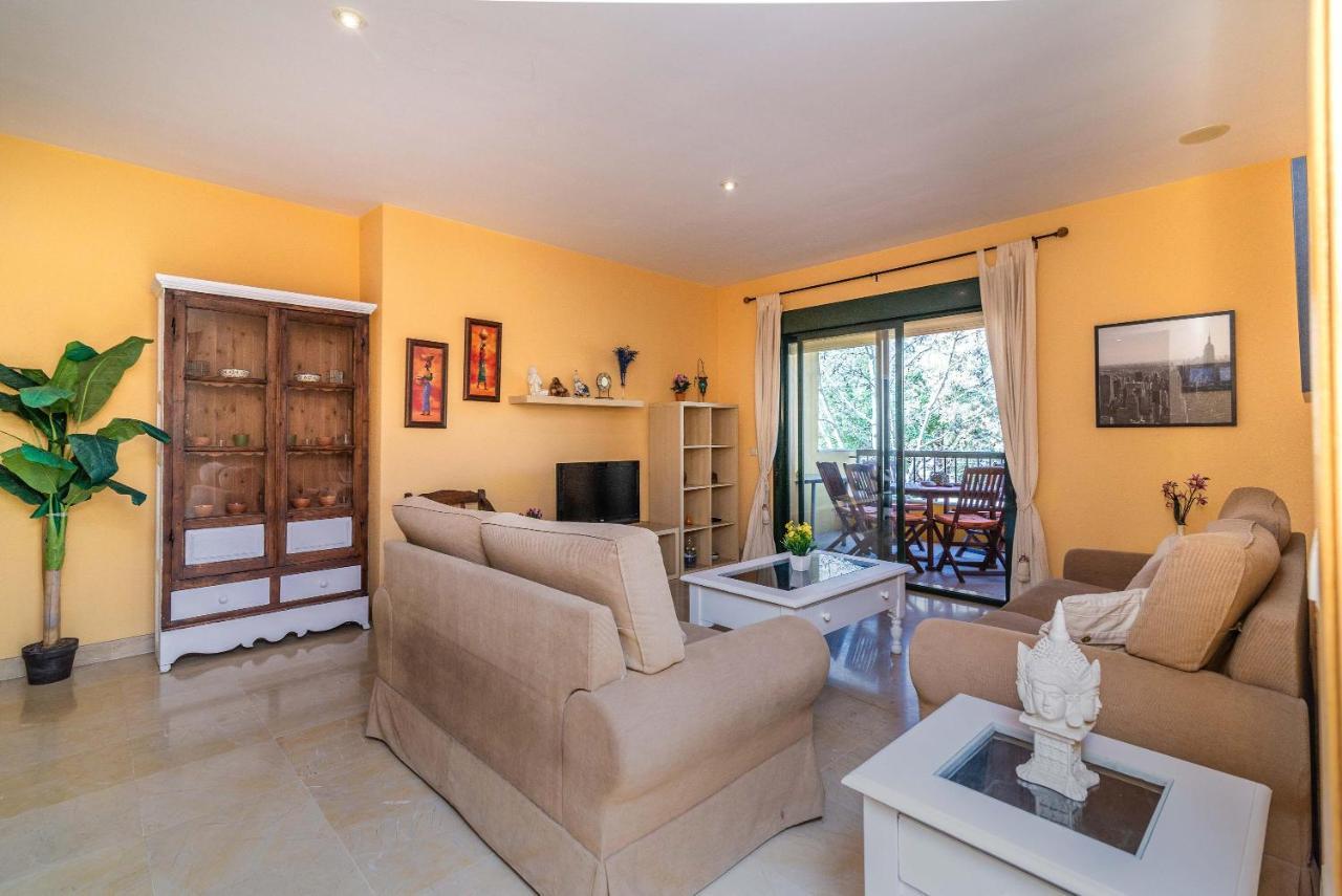 Spacious Apartment In Marbella Exterior photo