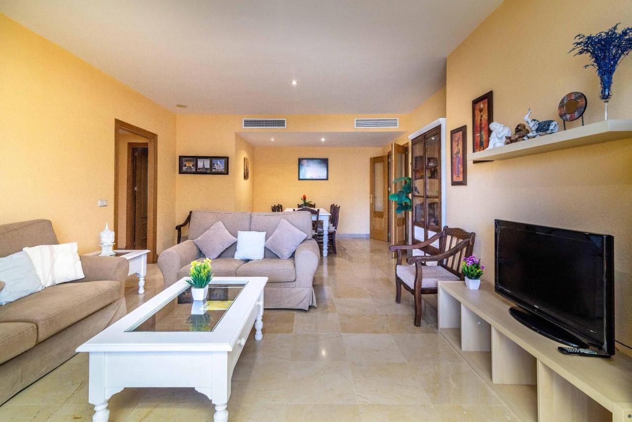 Spacious Apartment In Marbella Exterior photo